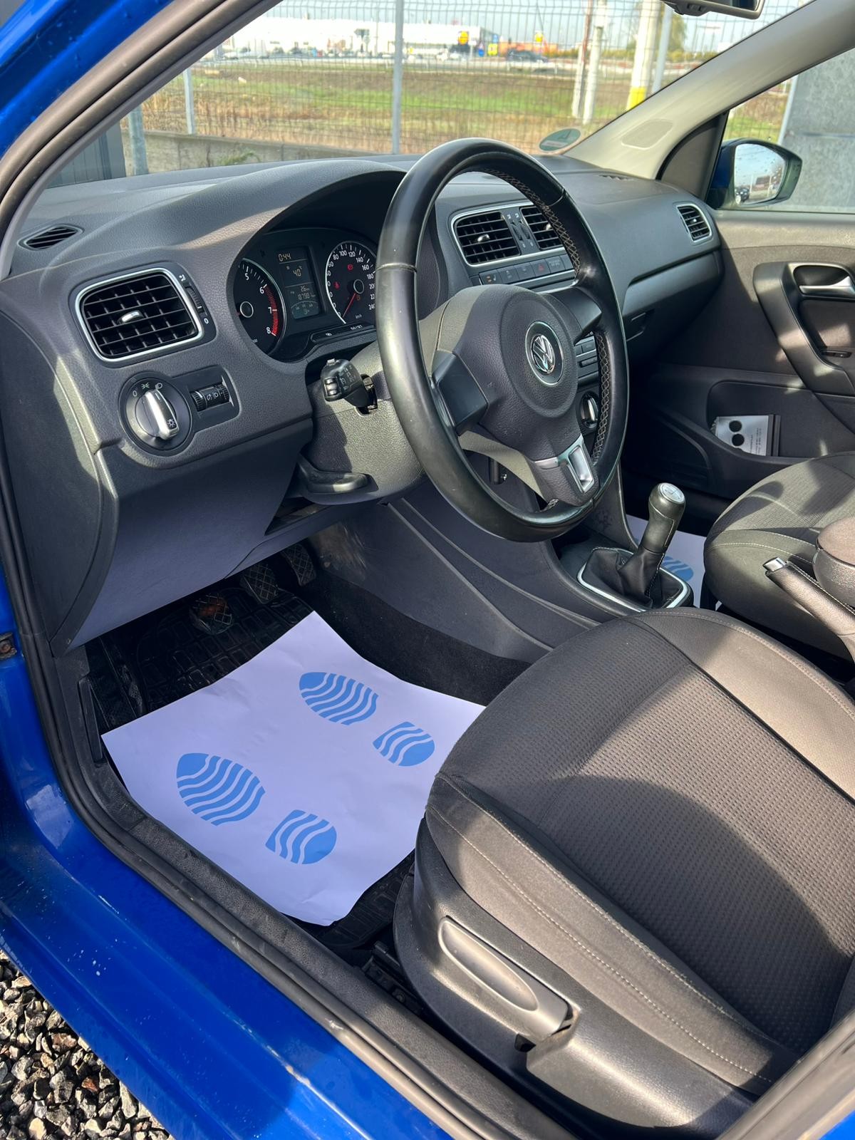 VW POLO