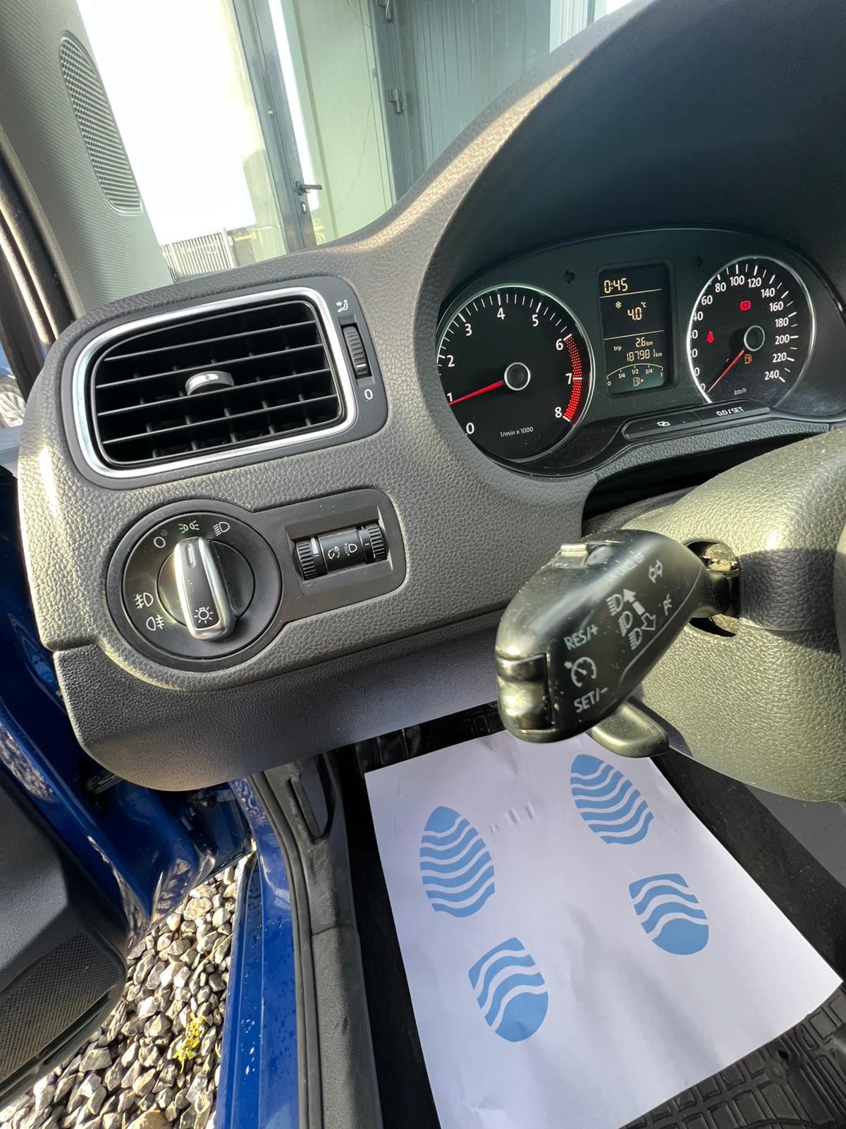 VW POLO